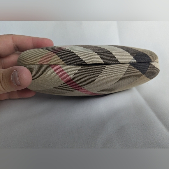 Burberry Glasses Case Gold Logo - Picture 3 of 9